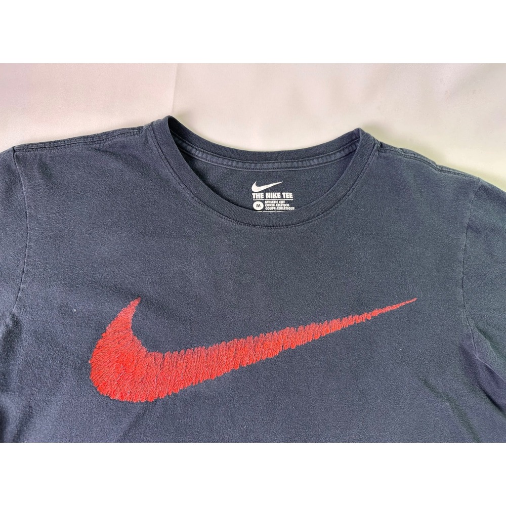 Nike Men's Medium Black Scribble Swoosh Logo Athletic Cut T-Shirt Tee Cotton